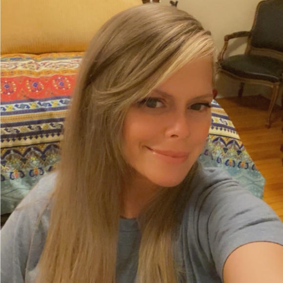 Meet your Posher, Jennifer - Picture 7 of 8